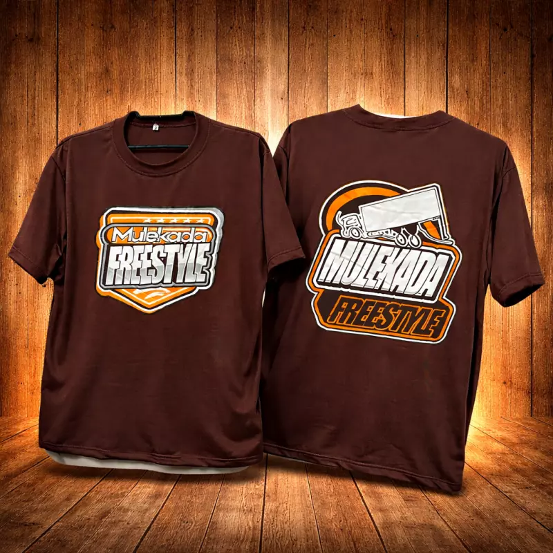 CAMISETA MARROM BAÚ ALTO