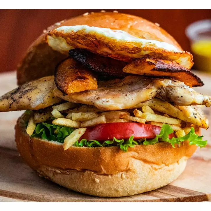 FILETE DE POLLO CUBANA
