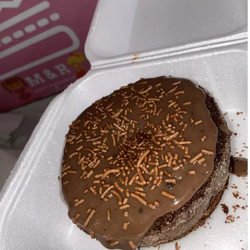 MINI BOLO VULCÃO DE BRIGADEIRO