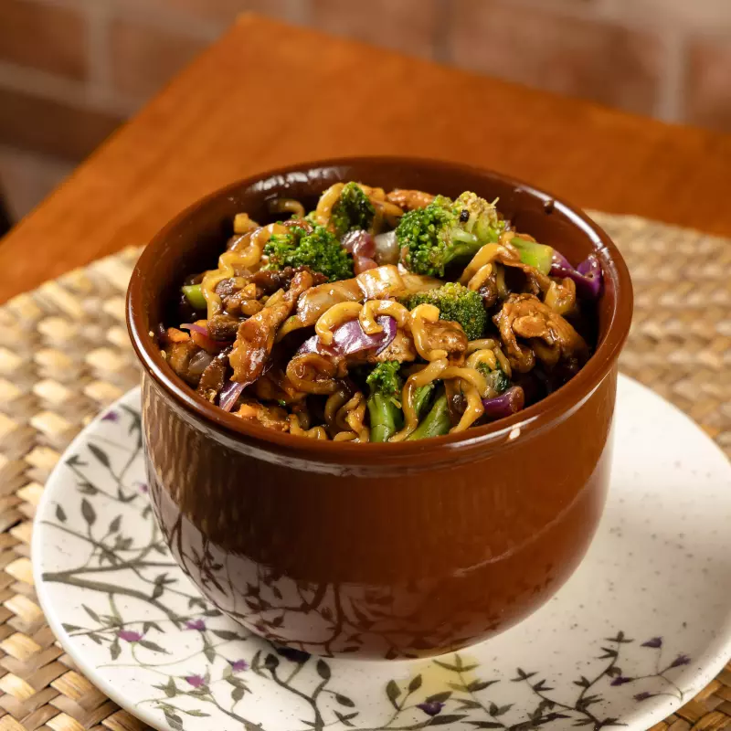 Yakisoba de frango