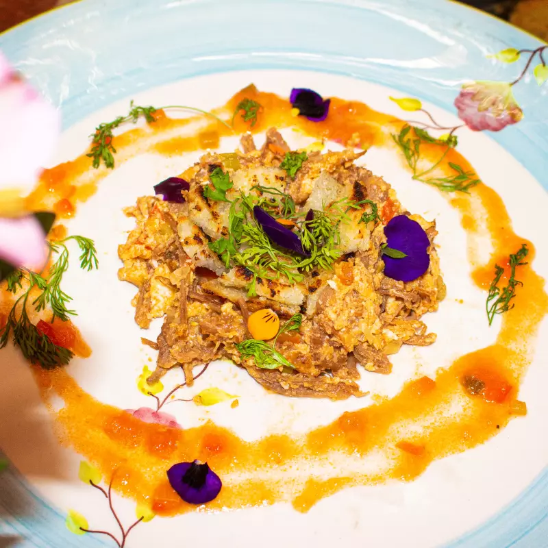 Arepa Arriera con Ropa Vieja