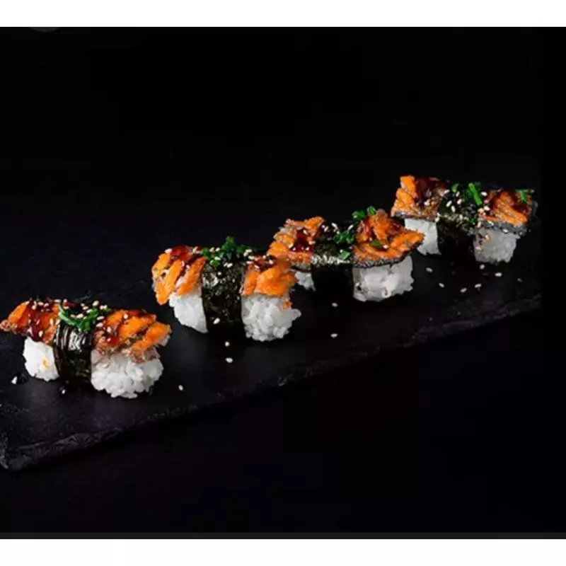 Niguiris SKIN PELE DE SALMAO FRITA