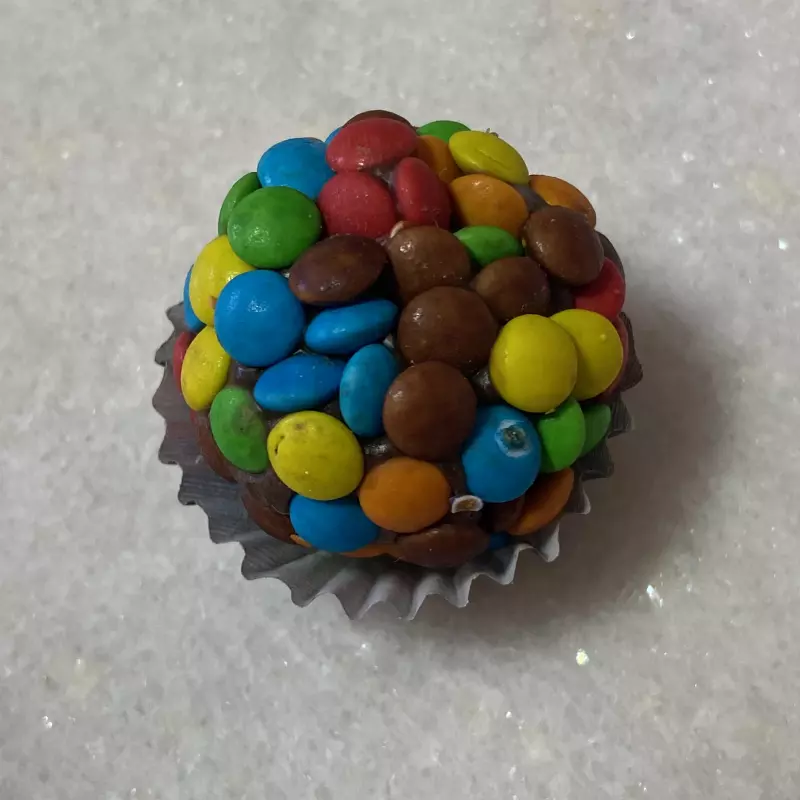 Brigadeiro com confete