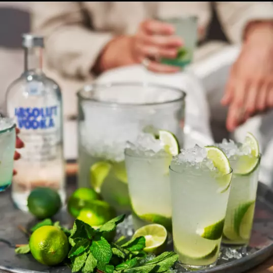 Roska c/ Vodka Absolut