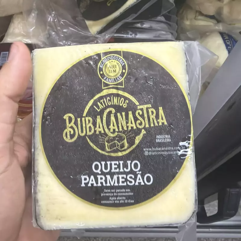 Parmesão Capa Preta
