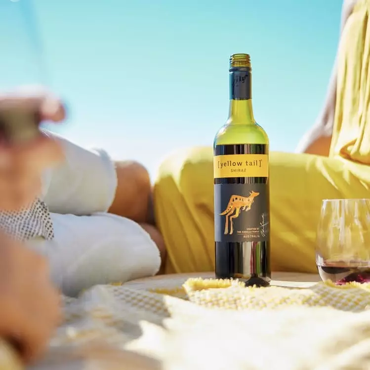 Yellow Tail Shiraz 750ML