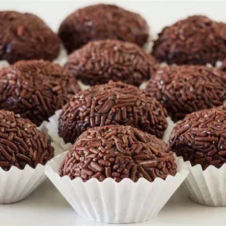 BRIGADEIRO