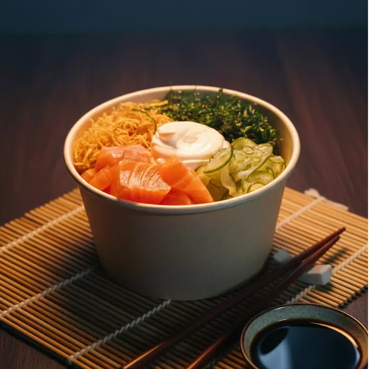 MINI POKE SALMAO GRELHADO