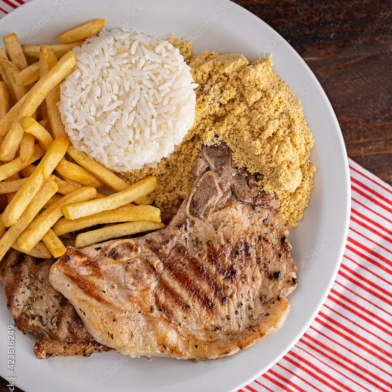 Bisteca Suína com Fritas