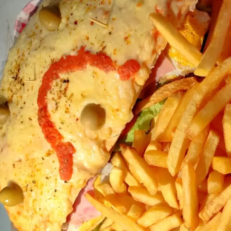 MEDIA HAMBURPIZZA XL