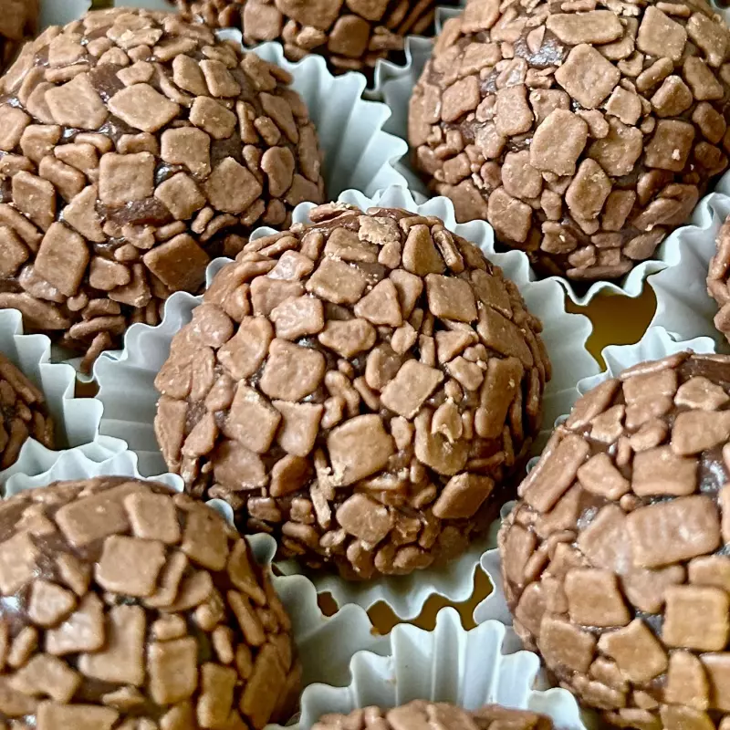 Brigadeiros - Sabores Clássicos