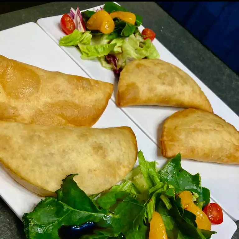 Empanadas (2 pzas)