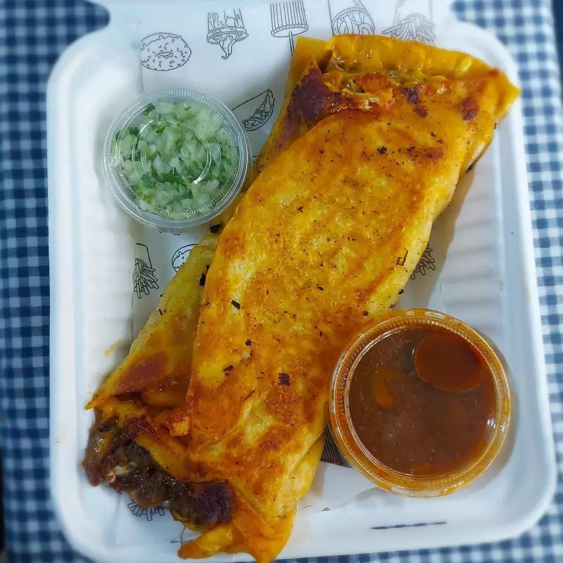 Burrote de birria harina