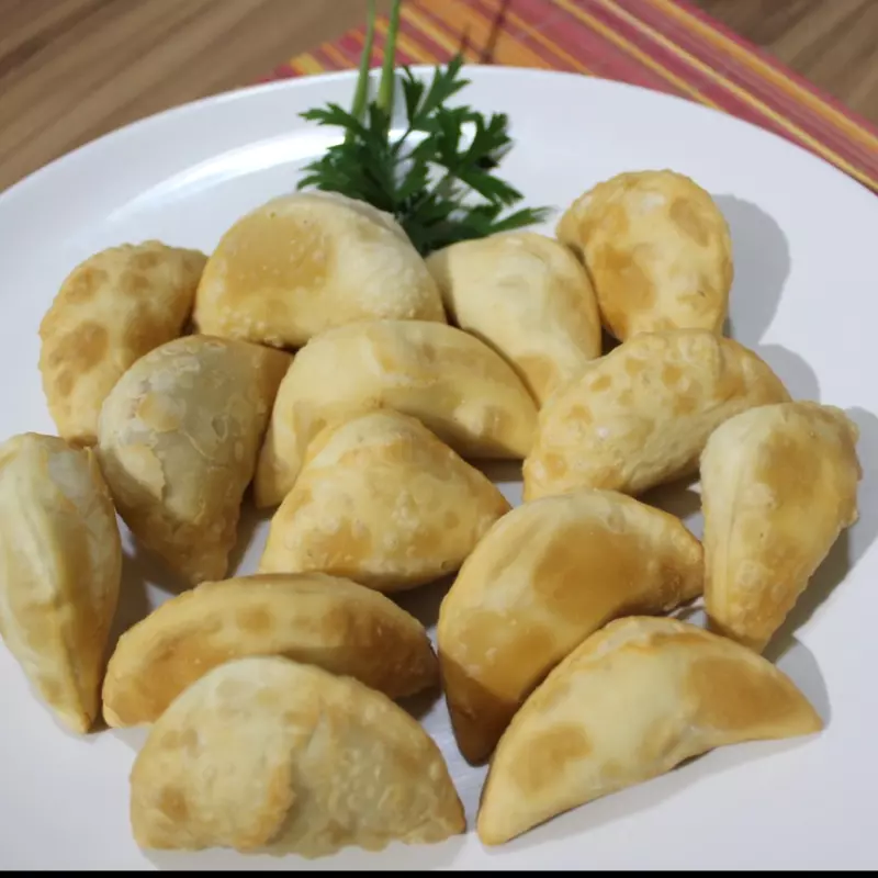 Mini pastel massa simples