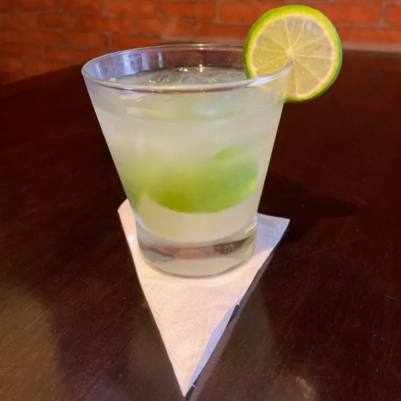 CAIPIRINHA LIMÃO CACHAÇA