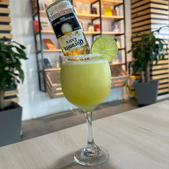 CORONITA MANGO VICHE