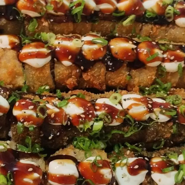 HOT HOLL CEBOLA CRISPY 8 PEÇAS