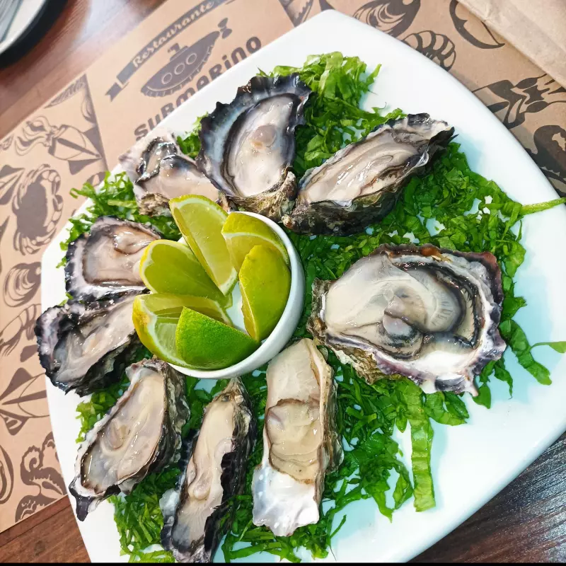 OSTRAS CRUDAS O PARMESANA