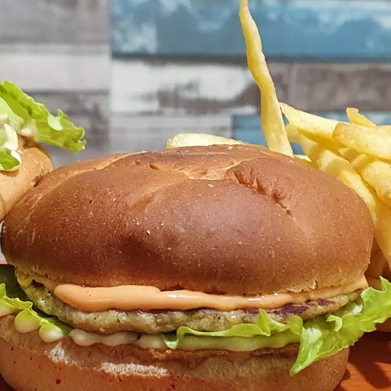 Classic Chicken Burger