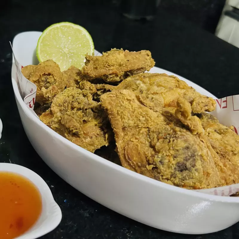 POLLO FRITO CROCANTE