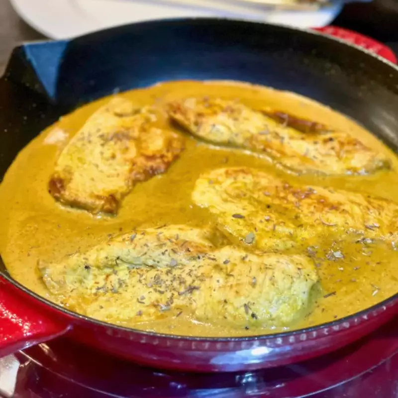 Filé de frango ao molho com Batata