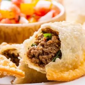 PASTÉIS 10 UNIDADES