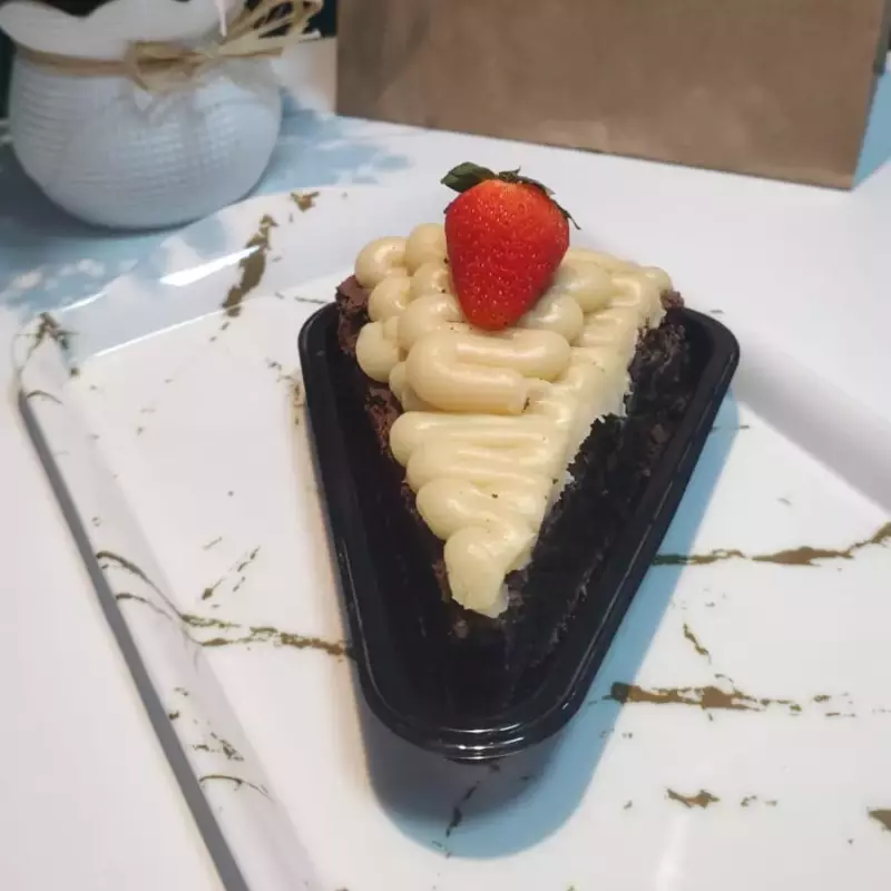 BROWNIE RECHAEADO COM NINHO