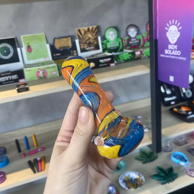 Glass pipe Squadafum inside Wig Wag