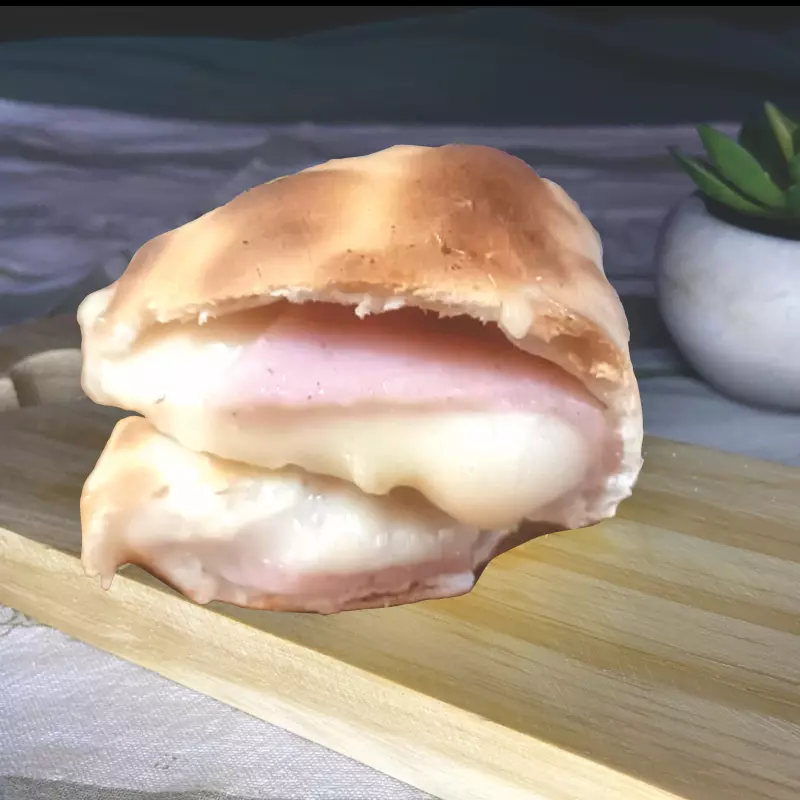 Empanada JAMÓN Y QUESO