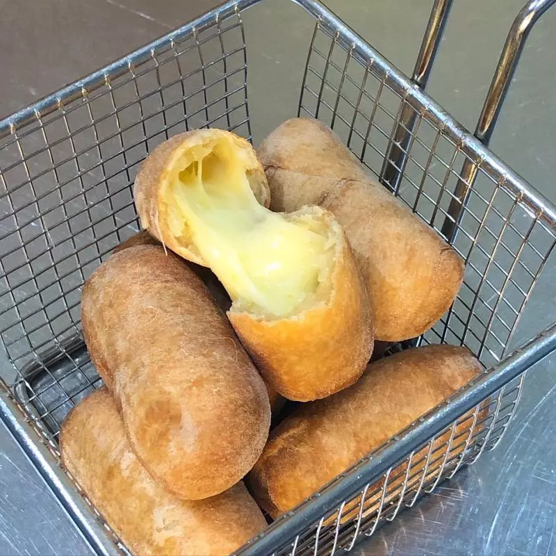 6 Tequeños de queso (fritos)