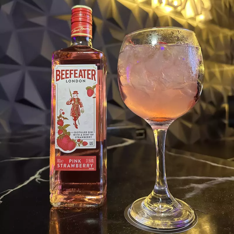 Gin tonic pink / Beefeater