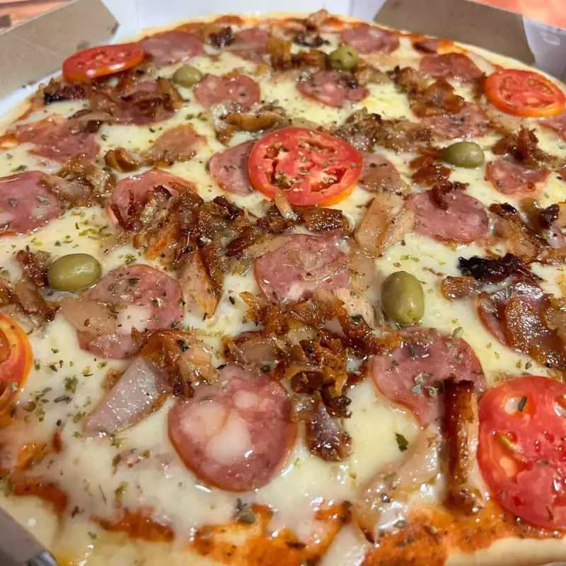 Pizza Calabresa Especial