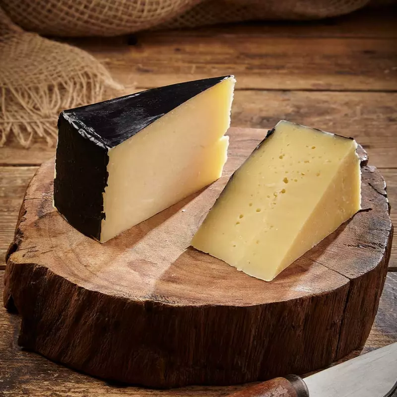 Queijo Parmesão Capa Preta fracionad