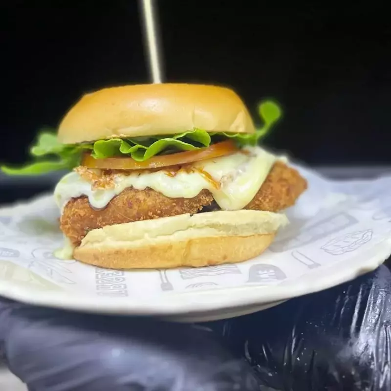 FRANGO EMPANADO