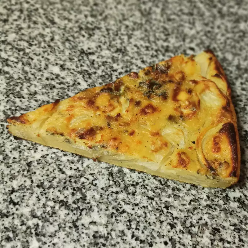 Porc. Fainá cebolla y roquefort