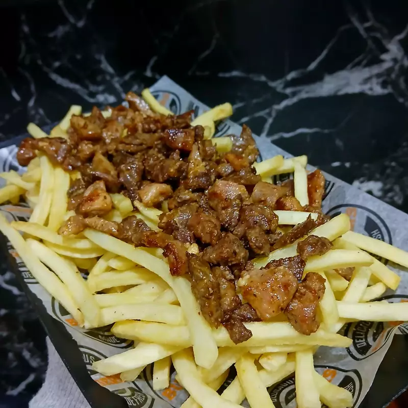 Fritas + Carne assada