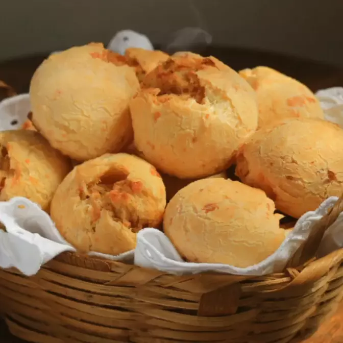 Pão de queijo recheado Bacon