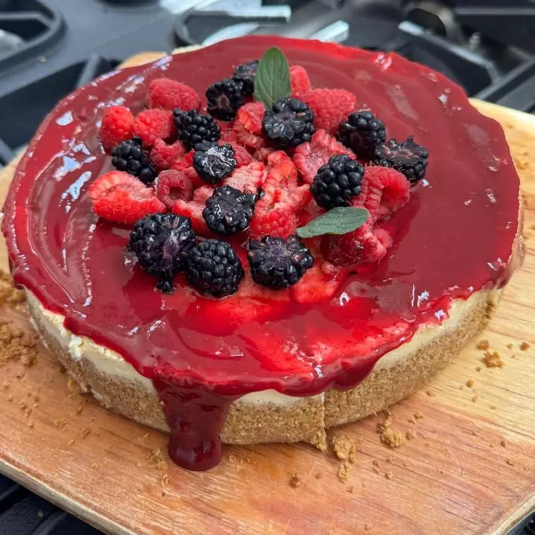Cheesecake con frutos rojos
