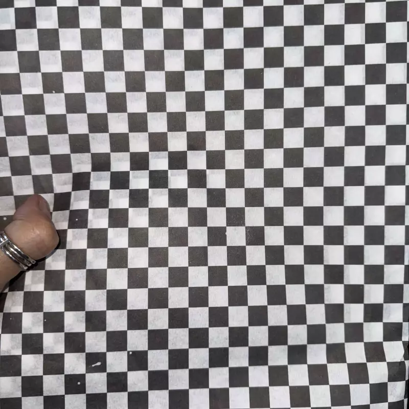 Papel Semi-Graso Negro Cuadro Pequeñ