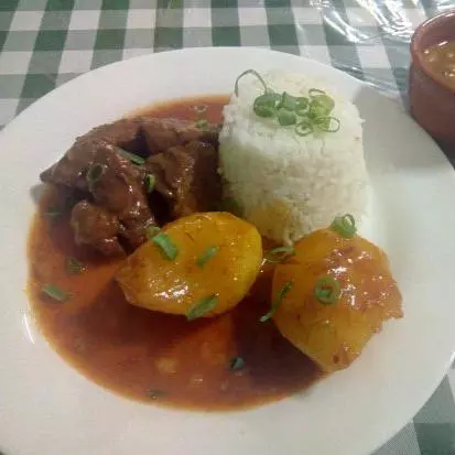 Carne de panela com batata