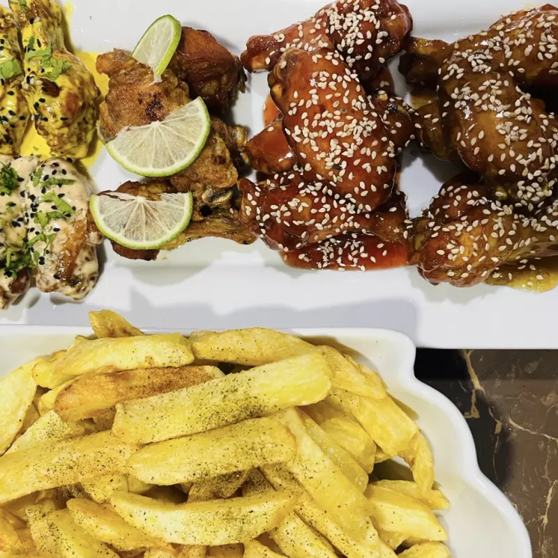 18 PIEZAS + PAPAS FRITAS
