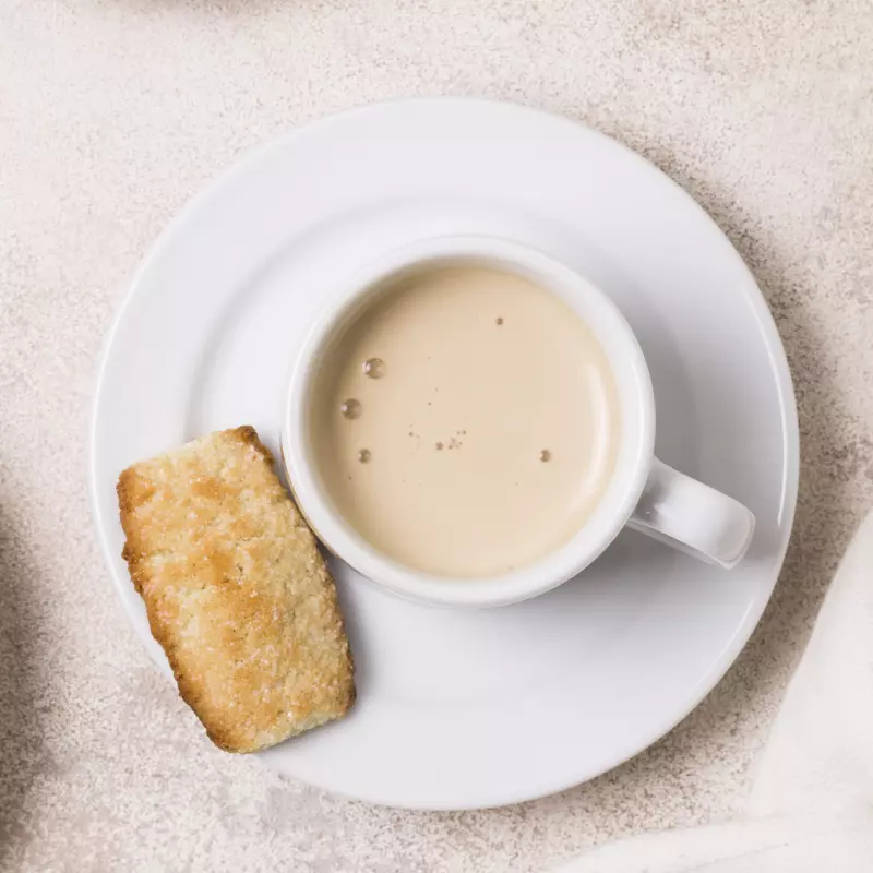 Café pequeño + Pasabocas
