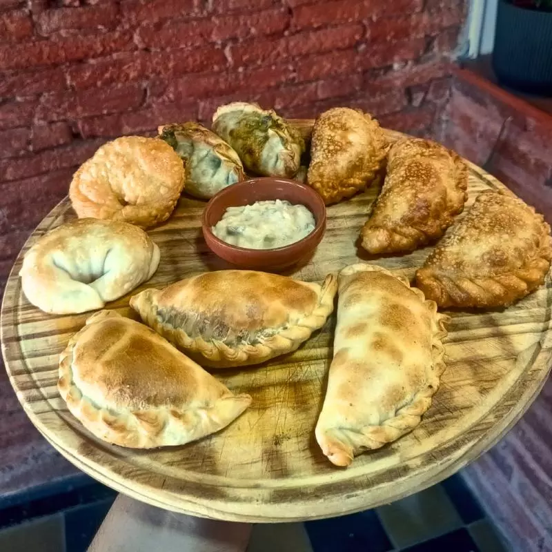 Empanadas Carne Dulce (media)