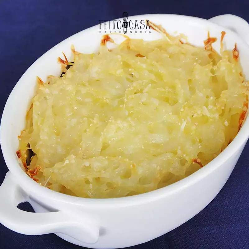 Gratinado de frango defumado