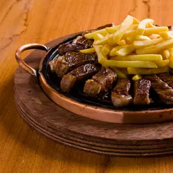 PICANHA COM BATATA FRITA OU AIPIM