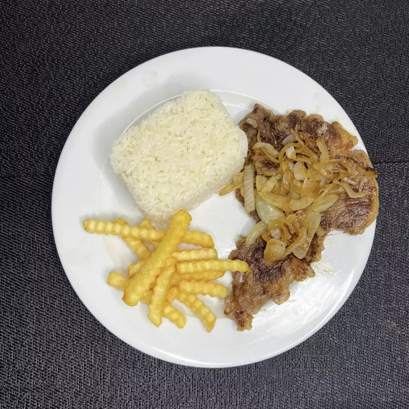 Contra filé com Fritas