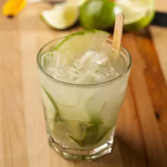 CAIPIRINHA DE LIMÃO (51)