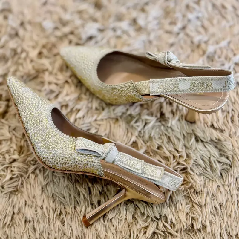 TACÓN DIOR STILETO DORADO