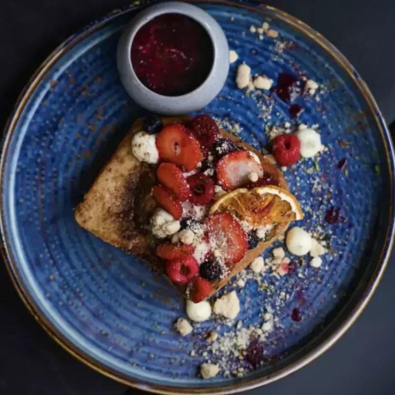 French Toast - Frutos Rojos