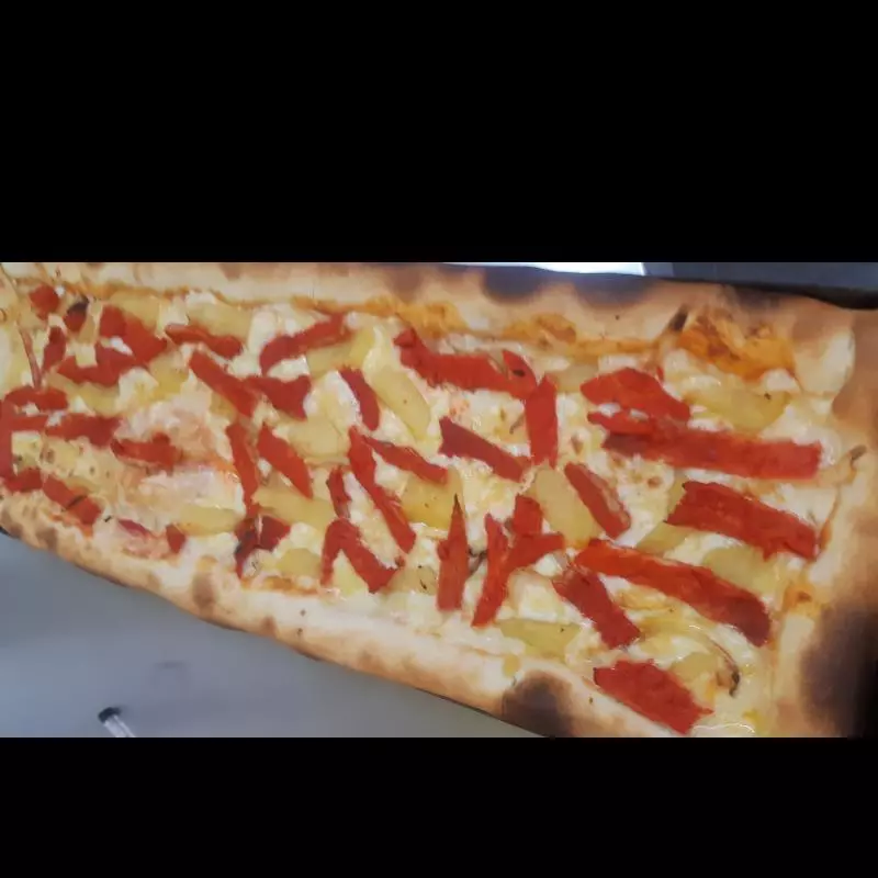 Pizza Lunga.